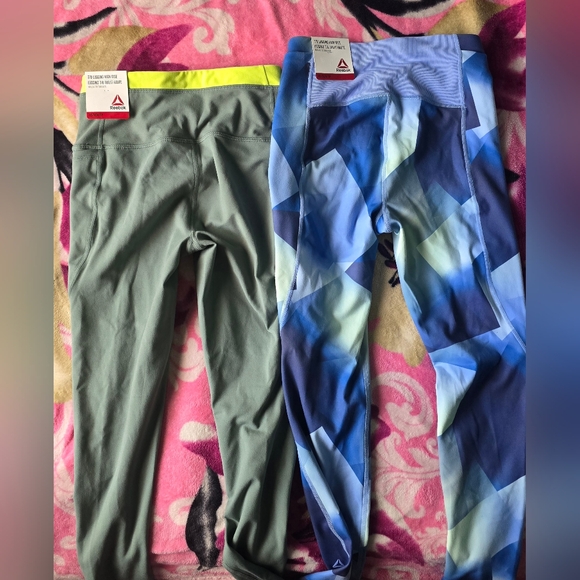 2 Reebok Women's Printed High Rise 7/8 Leggings With Side Pockets. - Picture 10 of 15